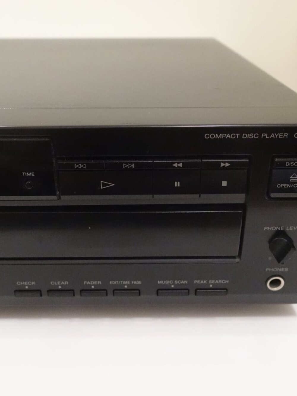 Sony CDP-C325 5 Disc CD Changer Automatic Disc Loading System - Picture 7 of 12
